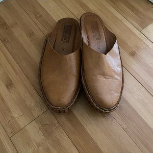 Mohinder Leather Slides Size 7